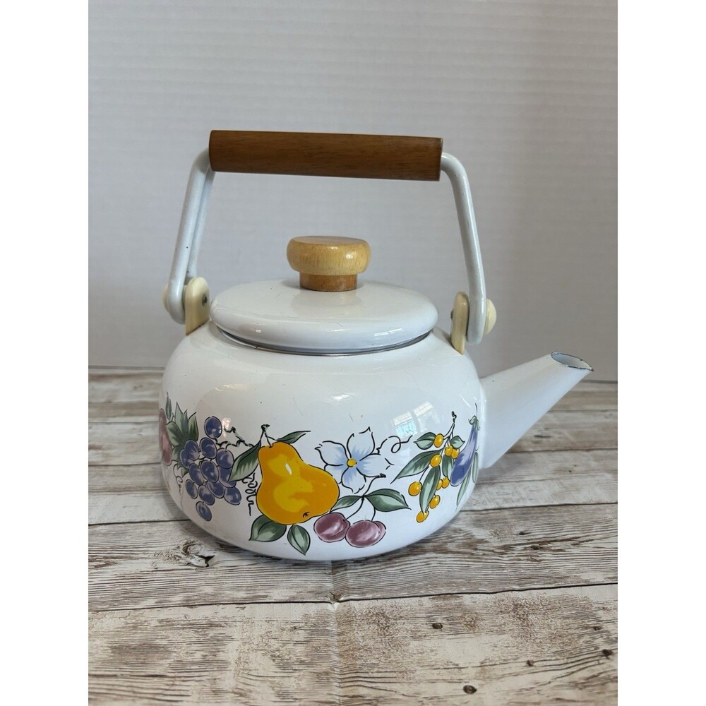 VTG GMI 2.5 Qt Tea Kettle, Porcelain On Steel, White Tea Kettle-w-Fruit Pattern